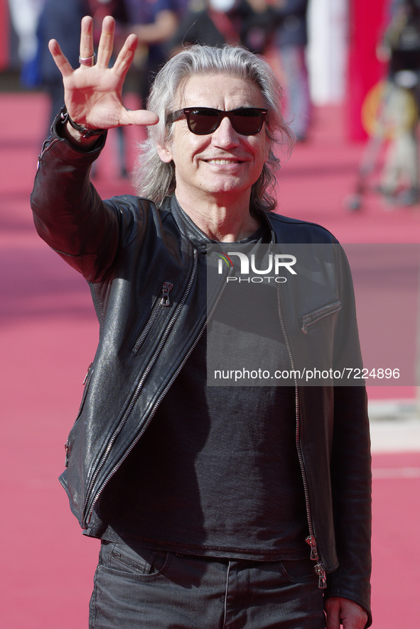  Luciano Ligabue attends the red carpet of the "Luciano Ligabue And Fabrizio Moro" close encounter during the 16th Rome Film Fest 2021 on Oc...