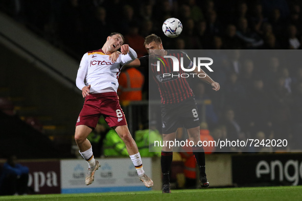 BRADFORD, UK. OCT 19TH   Callum Cooke of Bradford City and Nicky Featherstone of Hartlepool United in action during the Sky Bet League 2 mat...