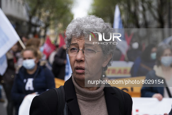 Isabel Camarinha from CGTP, General Confederation of Portuguese Workers in front of the Ministry of Health manifests itself in better condit...