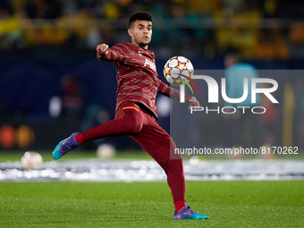 Luis Diaz of Liverpool FC in action prior to the UEFA Champions League Semifinal Leg Two match between Villarreal CF and Liverpool FC at Est...