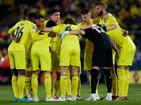 Villarreal FC players gather prior to the UEFA Champions League Semifinal Leg Two match between Villarreal CF and Liverpool FC at Estadio de...
