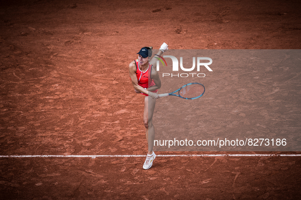 Magda Linette (POL) on day one of the Roland-Garros Open tennis tournament in Paris on May 22, 2022.  