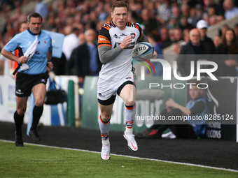 Leicester Tiger's Chris Ashton runs with the ball   during the Gallagher Premiership match between Newcastle Falcons and Leicester Tigers at...