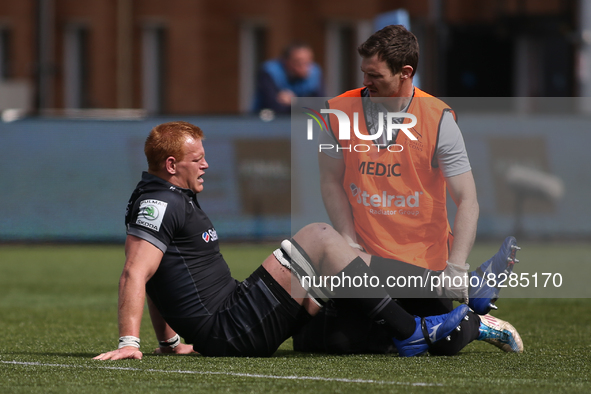 Newcastle Falcon's Philip van der Walt receives treatment before being substituted due to injury   during the Gallagher Premiership match be...
