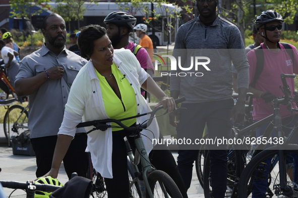 DC Mayor Muriel Bowser arrives on bike during Bike to Work Day event, today on February 25, 2021 at HVC/Capitol Hill in Washington DC, USA. 