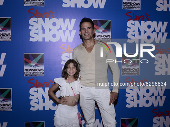 Julio Camejo  attends at blue carpet of the circus theater Slava's Snowshow at Teatro San Rafael. On May 25, 2022 in Mexico City, Mexico.  (