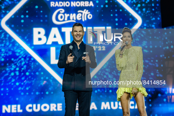 The presenters of the first evening of Battiti Live in Bari, Elisabetta Gregoraci and Alan Palmieri during the show on the Imperatore August...