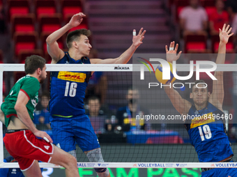 Martin Atanasov (BUL),Yuri Romano (ITA),Roberto Russo (ITA) during the FIVB Volleyball Nations League Men match between Bulgaria and Italy,... by Foto Olimpik/NurPhoto