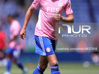 Jonny Evans of Leicester City warms up ahead of the Premier League match between Leicester City and Brentford at the King Power Stadium, Lei...