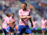 Jamie Vardy of Leicester City warms up ahead of the Premier League match between Leicester City and Brentford at the King Power Stadium, Lei...