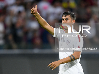 Paulo Dybala of AS Roma greets his supporters during the Serie A match between US Salernitana 1919 and AS Roma at Stadio Arechi, Salerno, It...