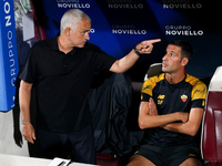 Jose’ Mourinho manager of AS Roma talks with Salvatore Foti of AS Roma during the Serie A match between US Salernitana 1919 and AS Roma at S...
