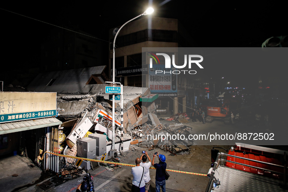 A general view of the wreckage of a collapsed residential building after a magnitude 6.8 earthquake strikes Taiwan, in Yuli, Hualien, Taiwan...