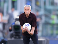 Jose Mourinho of AS Roma keeps the ball during the Serie A match between AS Roma and Atalanta BC at Stadio Olimpico, Rome, Italy on 18 Septe...