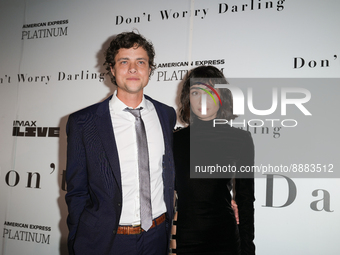 Douglas Smith and Sydney Chandler at the "Don't Worry Darling" photo call at AMC Lincoln Square Theater on September 19, 2022 in New York Ci...