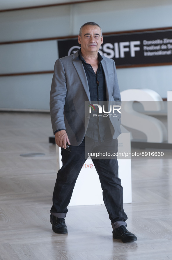 Actor Eduard Fernandez poses at the presentation of the film 'Los renglones torcidos de Dios' at the San Sebastian Film Festival, September...
