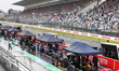 11 PEREZ Sergio (mex), Red Bull Racing RB18, in the pitlane during red flag, drapeau rouge...