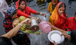 Nov. 17, 2015 - Dhaka, Bangladesh - Hindu Devotees observe Chhath Puja/Surya Puja (Worship...