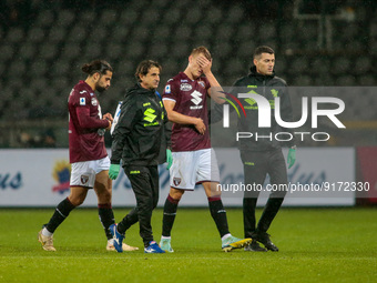 Perr Schuurs of Torino Fc leaving the field after an injury during the Italian Serie A, football match between Torino Fc and Uc Sampdoria, o...