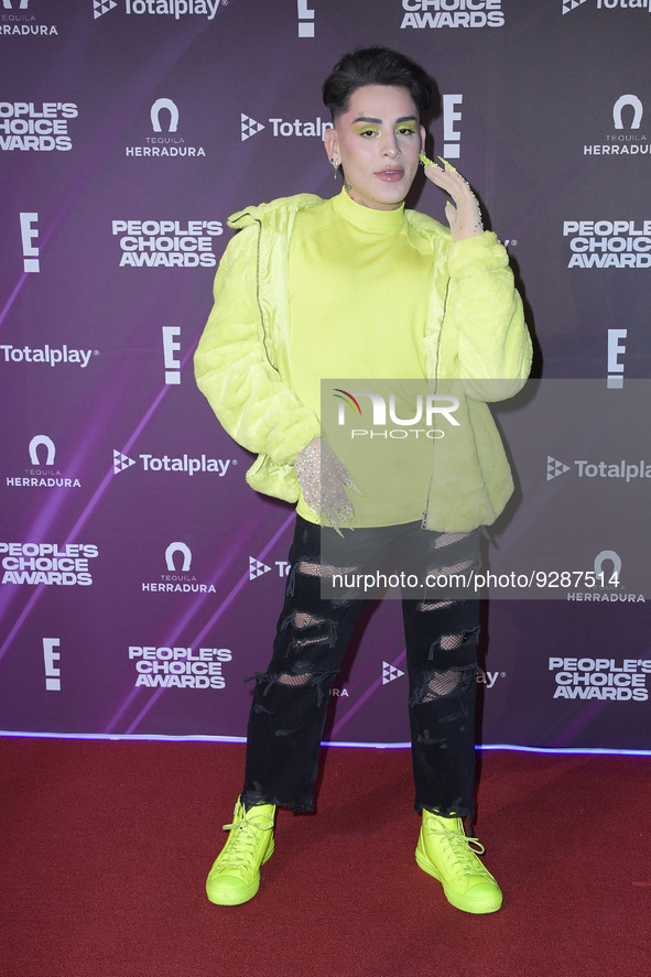 Kunno  attends the red carpet of People's Choice Awards Viewing Party 2022 at Universal Pictures Mexico. on December 6, 2022 in Mexico City,...