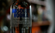  Butelka Absolut Vodka na barku 23 marca 2023 w Knurowie, Polska. (Photo Illustration by K...