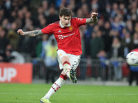 Manchester United's Victor Lindelof scores the winning goal from the penalty spot during The FA Cup - Semi-Final soccer match between Bright...
